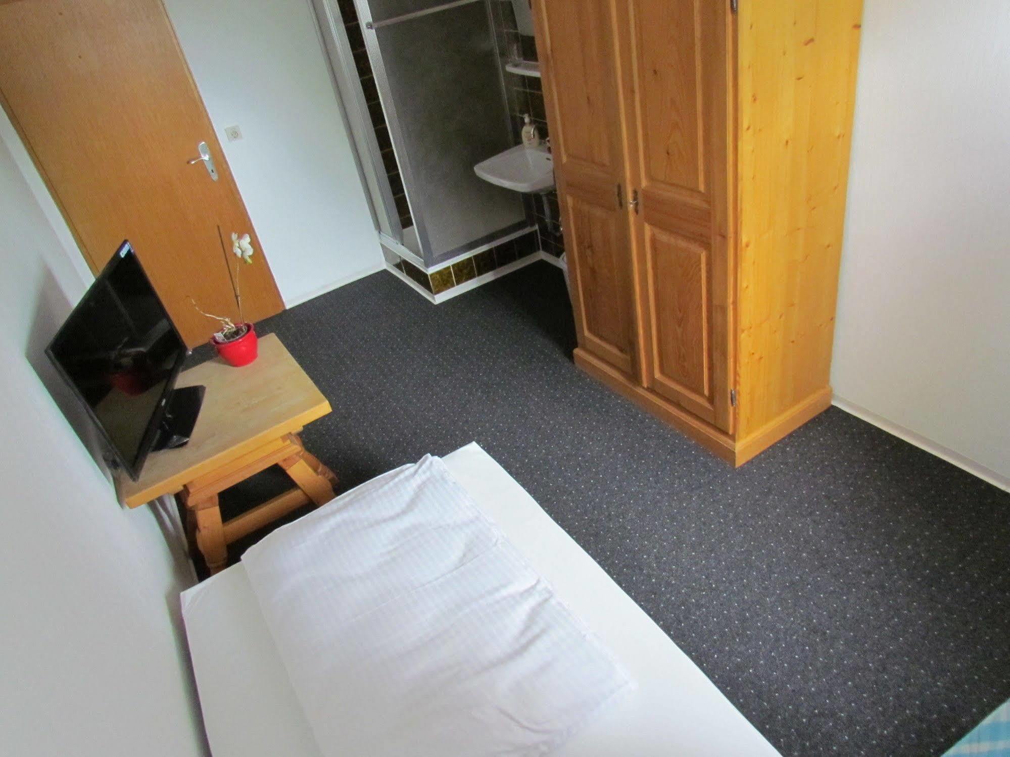 Hotel Stadt Mainz Schwabenheim an der Selz Luaran gambar