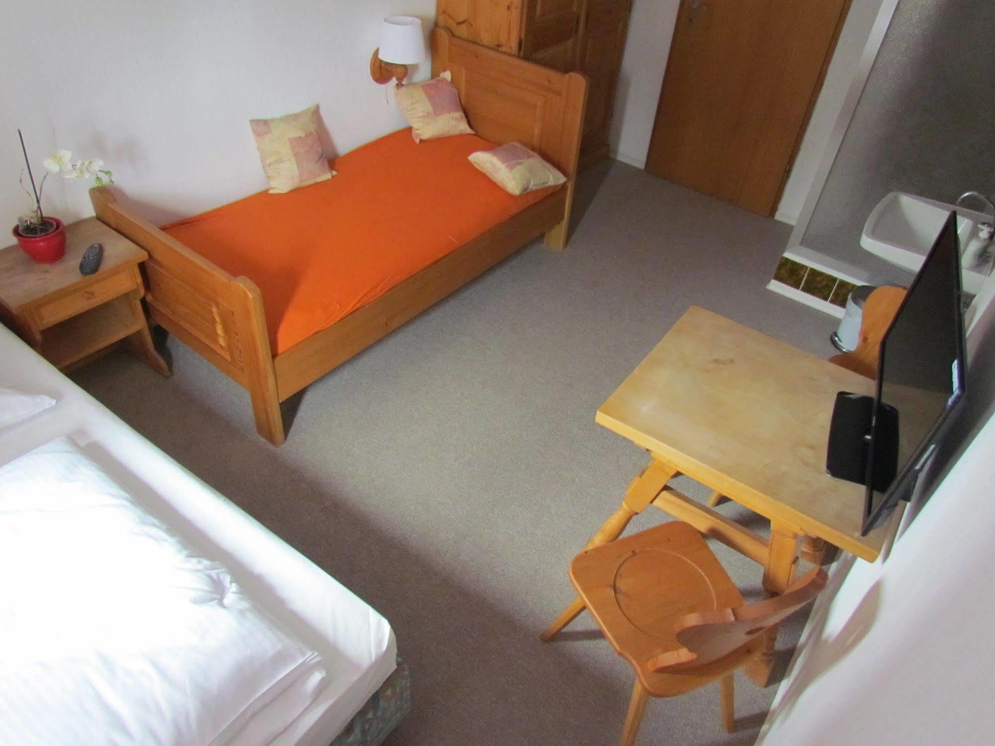 Hotel Stadt Mainz Schwabenheim an der Selz Luaran gambar