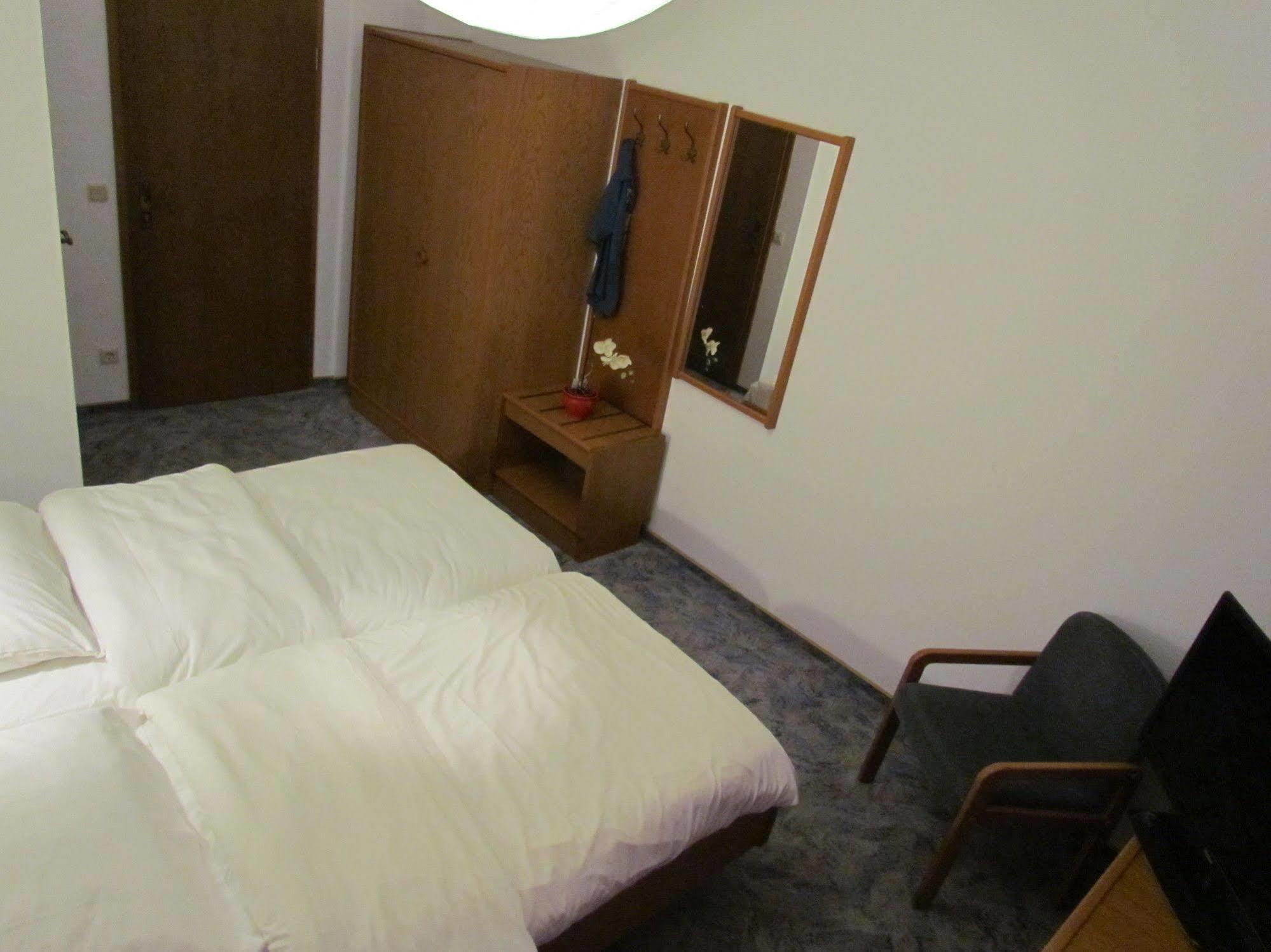 Hotel Stadt Mainz Schwabenheim an der Selz Luaran gambar